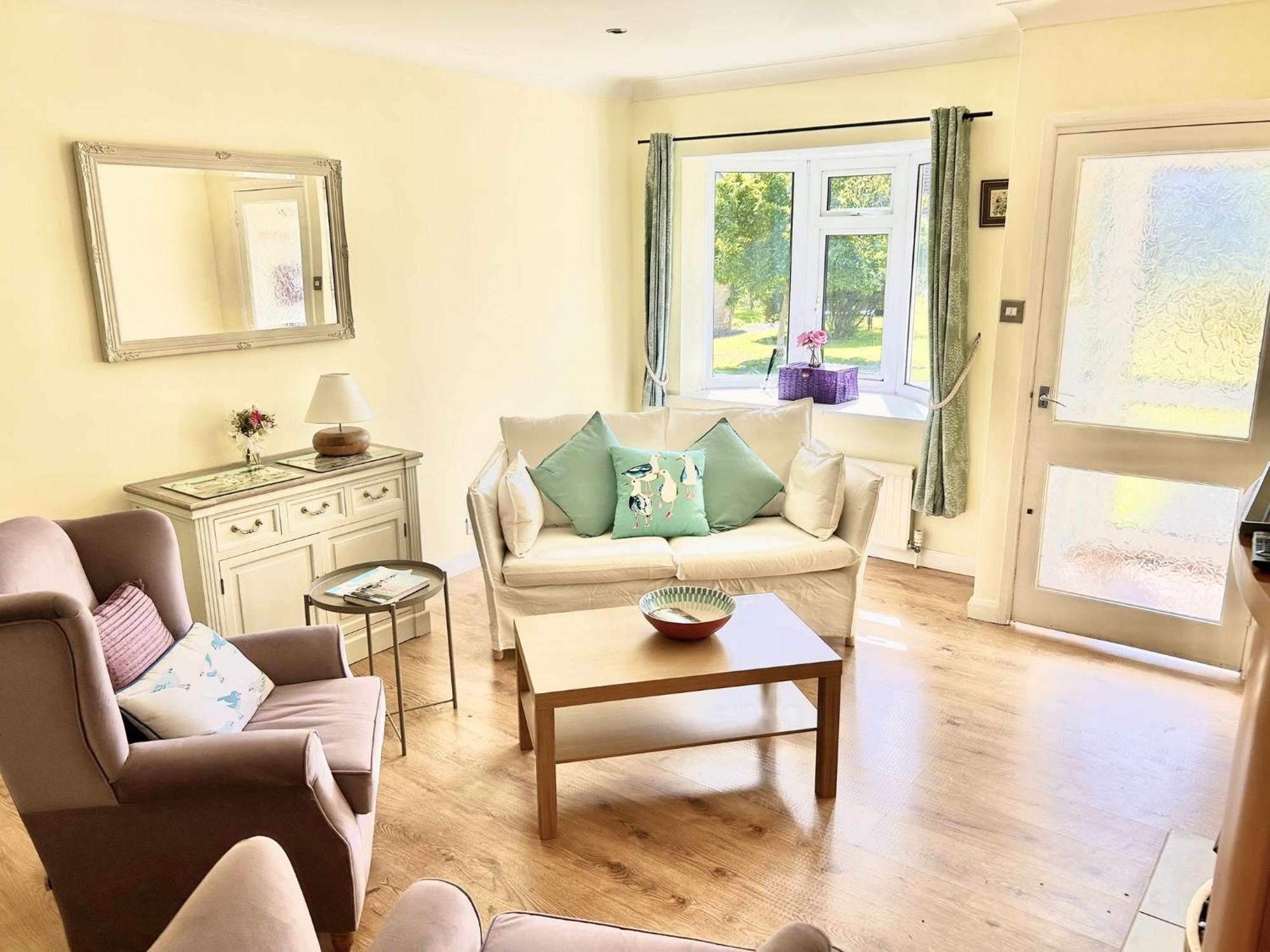 Daisy Cottage By Newfo Rest Lymington Exterior photo
